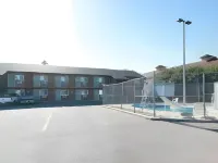 Motel 6 Lethbridge, AB