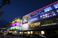 New Condo Pretty Design Near Sungai Buloh Hospital Hotels near Arena Bintang