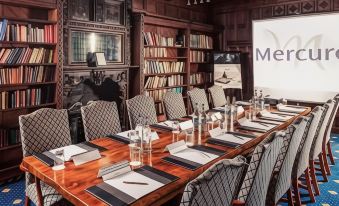 Mercure York Fairfield Manor Hotel