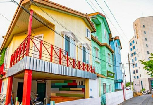 4. 표리네 게스트하..