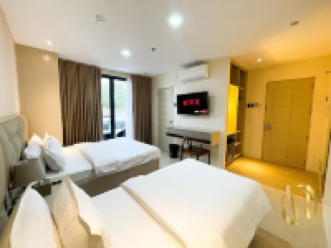 Lavero Suites Hotels in Kalibo