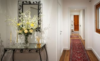 Marcus Suite