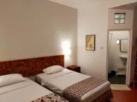 Hotel Puri Laras 加布棉住宿飯店