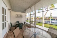 キャプテンズ テーブル ホテル