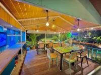 Koimala Hotel - parking