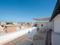 Residence Hotel Alba Palace 泰拉莫省酒店