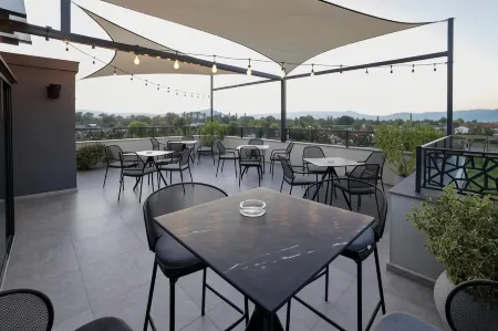 Nest Suites Отели в г. Петровец