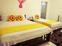Radha Tourist Home Hotels in Giritale