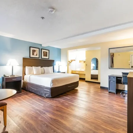 Days Inn by Wyndham Federal Way