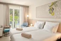 Maistra Select Astarea Hotel فنادق في Mlini