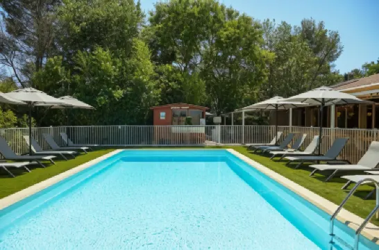 Mercure Aix en Provence Beaumanoir Carrières de Bibémus周辺のホテル