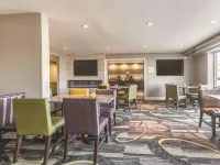 La Quinta Inn & Suites by Wyndham Atlanta Midtown - Buckhead