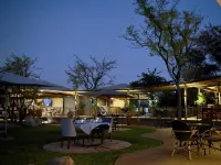 Insika Lodge - Pools