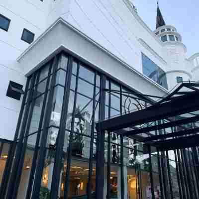 グランド・エスカ・ホテル＆スイート Hotel Exterior