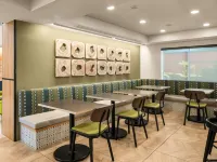 Oxford Suites Redding Hotels in Redding