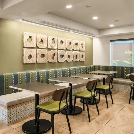Oxford Suites Redding