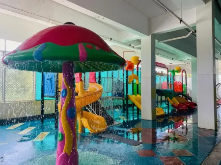 Wafa Hotel & Apartment Отели рядом с достопримечательностью «Gadong Night Market»