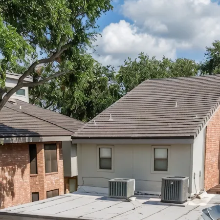 Texas-Sized Comfort w/ Pool Near DHR- Sleeps 14