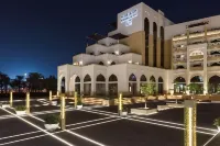Al Najada Doha Hotel by Tivoli - Cheap