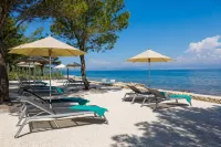 Hotel Lemongarden - Adults Only - Parking