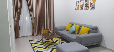 Villa Kayana EE6 - 3 Bedrooms Отели в г. Junrejo