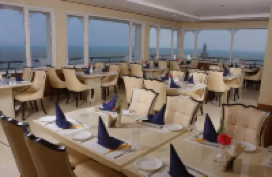 THE SEASHORE HOTEL
