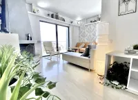 Nice Seafront Flat - Beach, Port & Athens Airport Các khách sạn ở Rafina-Pikermi