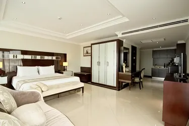 รูปภาพของแอลเค รอยอล วิง