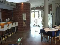 Grot Hotel - Breakfast