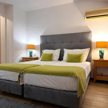 Luna Hotel da Oura Отели рядом с достопримечательностью «Стадион Албуфейры»