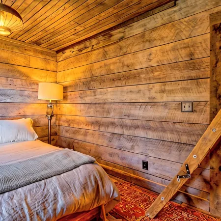 Moonshiner's Hideaway