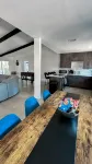 luxury house 1 min away from seaWorld10 min from Lockland base!!