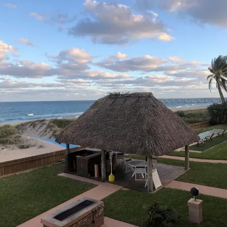 Emerald Seas Deerfield Beach Club