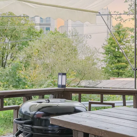 Pyeongchang Lodge House Отели рядом с достопримечательностью «Лыжный курорт Феникс Парк»