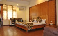 Hotel Mandakini Plaza , Kanpur