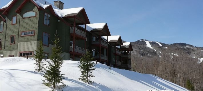 Luxury 3BR/3BA Ski On/Off Lodges Bear Mountain Near Sunrise Chair Killington. Hotels in Killington