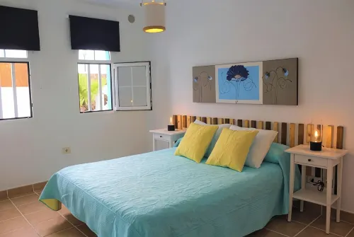 Privilege Bay- Villa Delhi-sea view and natural park view. Beach front location.