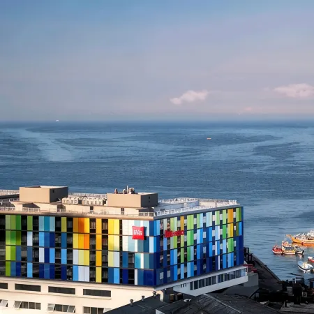 Ibis Valparaiso (23km from Vina del Mar)