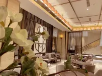 Royal Regent Hotel - breakfast