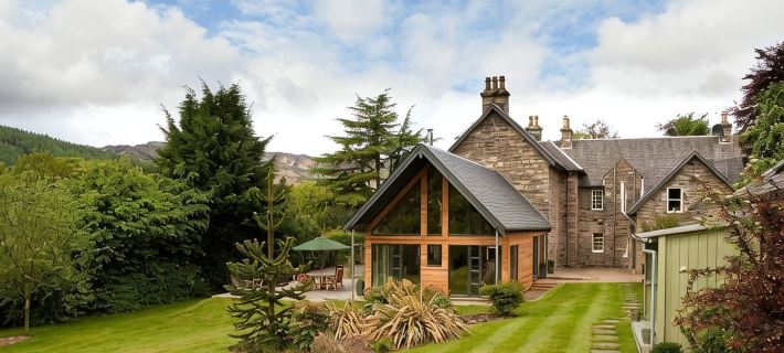 Craigatin House & Courtyard Hotels in Pitlochry