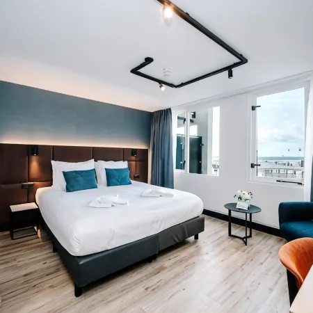 Amsterdam Beach Hotel Отели рядом с достопримечательностью «Пляж Зандворт»