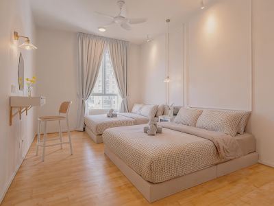 Spacious French Verdi BY FEEL HOME
