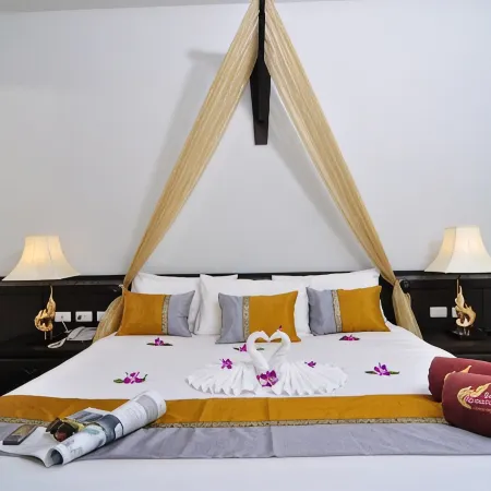 Baan Karonburi Resort