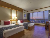 Cholchan Pattaya Beach Resort Hotels near Mum Aroi Naklua