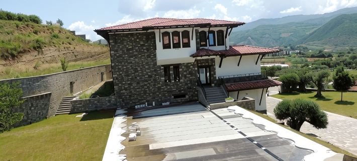 Pupa Winery Hotels in Berat