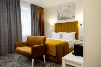 Moskva Hotel - Mountain view