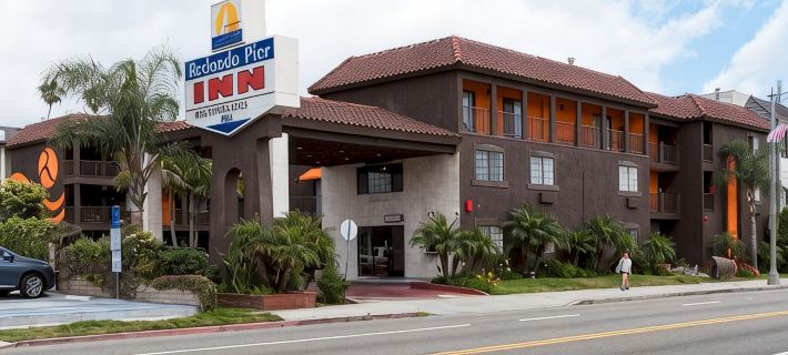 Redondo Pier Inn Hotels in Redondo Beach