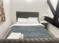 Contractors and Family-Friendly Apartment| Fast Wi-Fi and Free Parking - พร้อมWifi