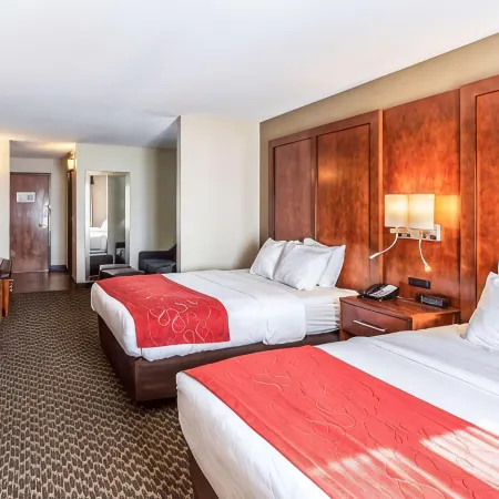Comfort Suites