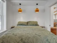 Cozy Cabin with Modern Amenities. Pet Friendly! Hot Tub! - Wifi